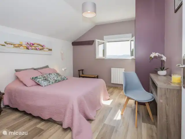 Les Oies de Julia en Francia, Corrèze, Mansac - casa vacacional El dormitorio