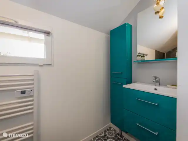 Les Oies de Julia en Francia, Corrèze, Mansac - casa vacacional El cuarto de baño