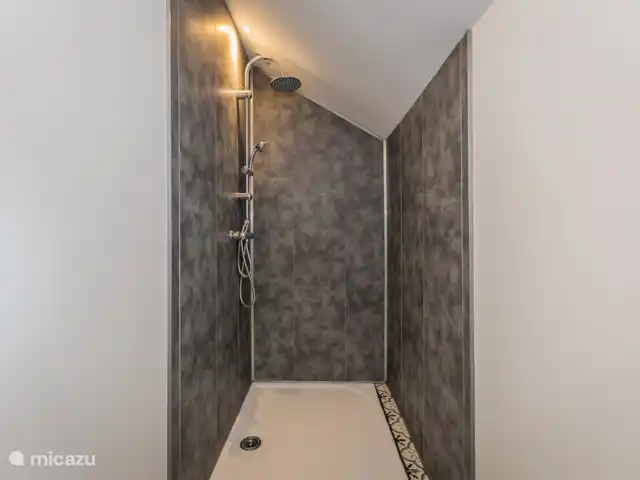 Les Oies de Julia en Francia, Corrèze, Mansac - casa vacacional El cuarto de baño