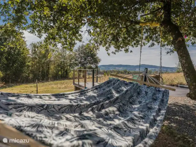 Les Oies de Julia en Francia, Corrèze, Mansac - casa vacacional El jardín