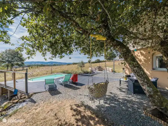 Les Oies de Julia en Francia, Corrèze, Mansac - casa vacacional Piscina