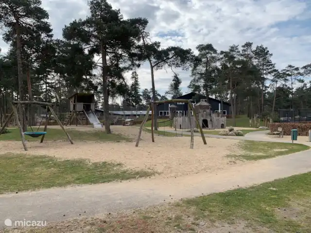 Zandhoeve 23 huren in Nederland, Gelderland, Vierhouten - boerderij Op Camping Samoza zijn heel veel leuke speeltuinen voor de kids