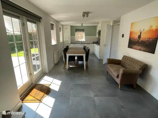 Zandhoeve 23 huren in Nederland, Gelderland, Vierhouten - boerderij Open keuken voorzien van oven, magnetron, koelkast/vriezer en gasfornuis