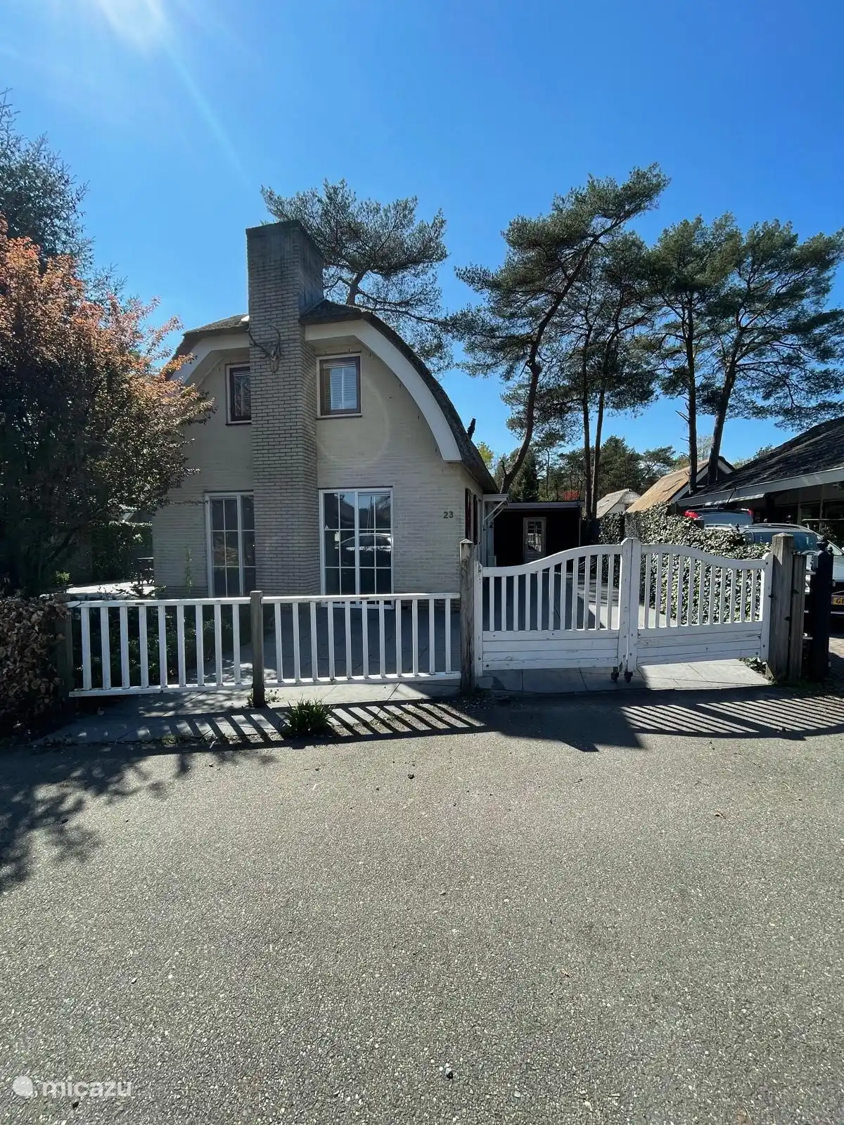 Vorderansicht des Hauses