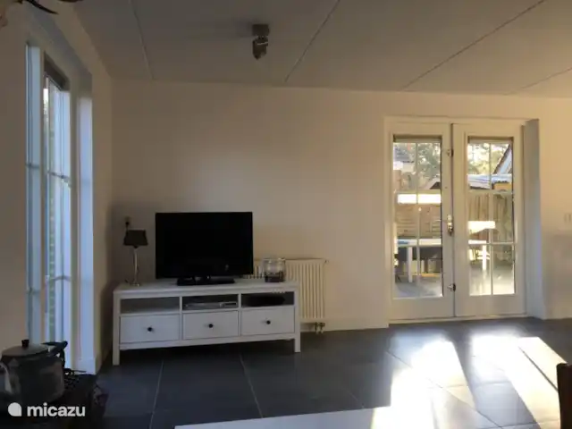 Zandhoeve 23 huren in Nederland, Gelderland, Vierhouten - boerderij Er is een flatscreen aanwezig met DVD speler en PS3