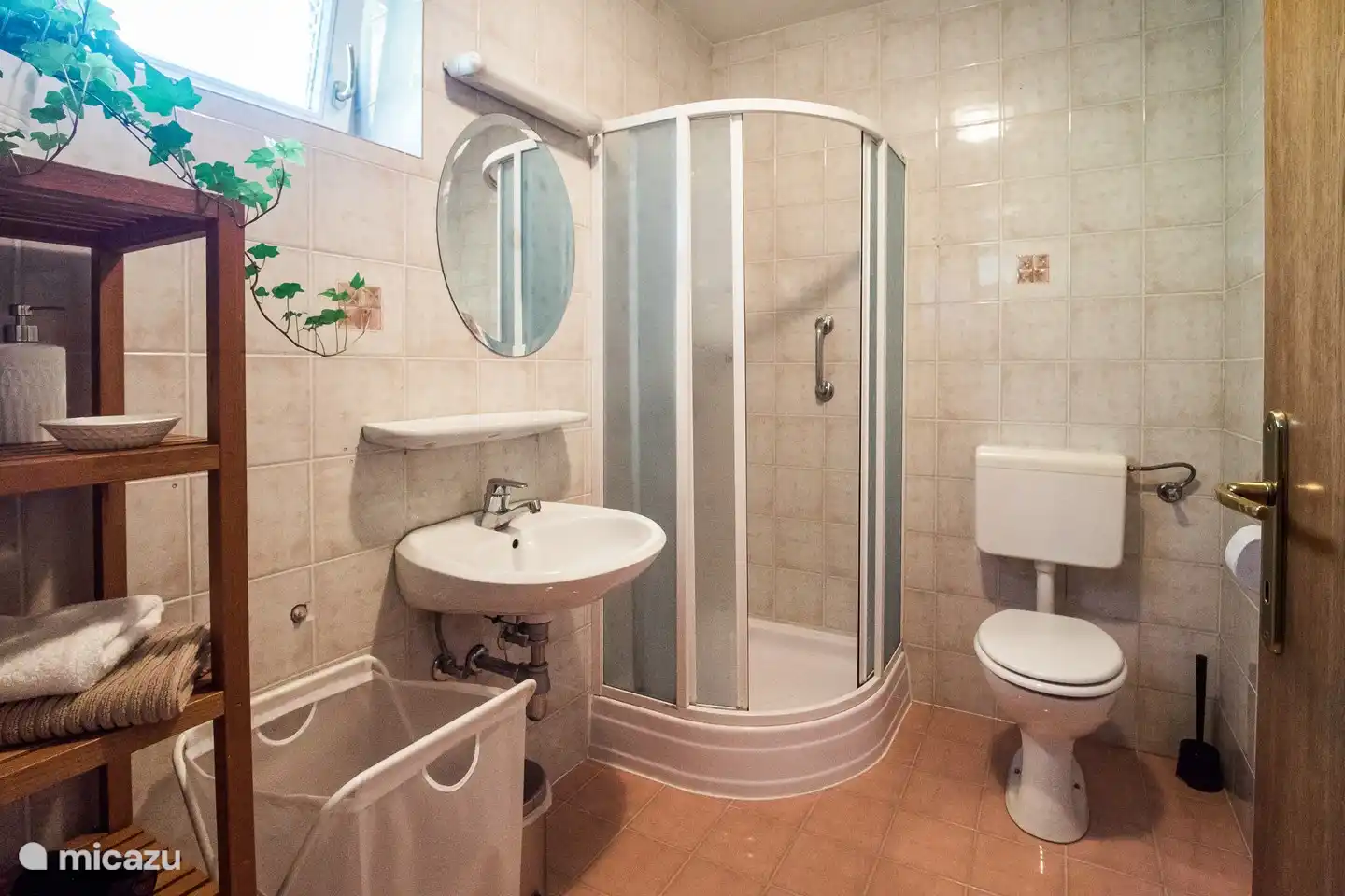 Badezimmer App. Tolminka