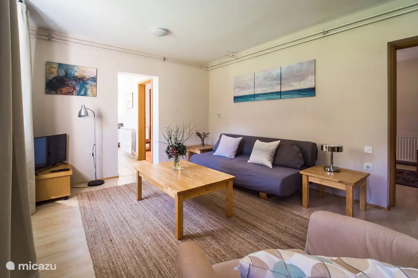 Wohnzimmer-App. Tolminka