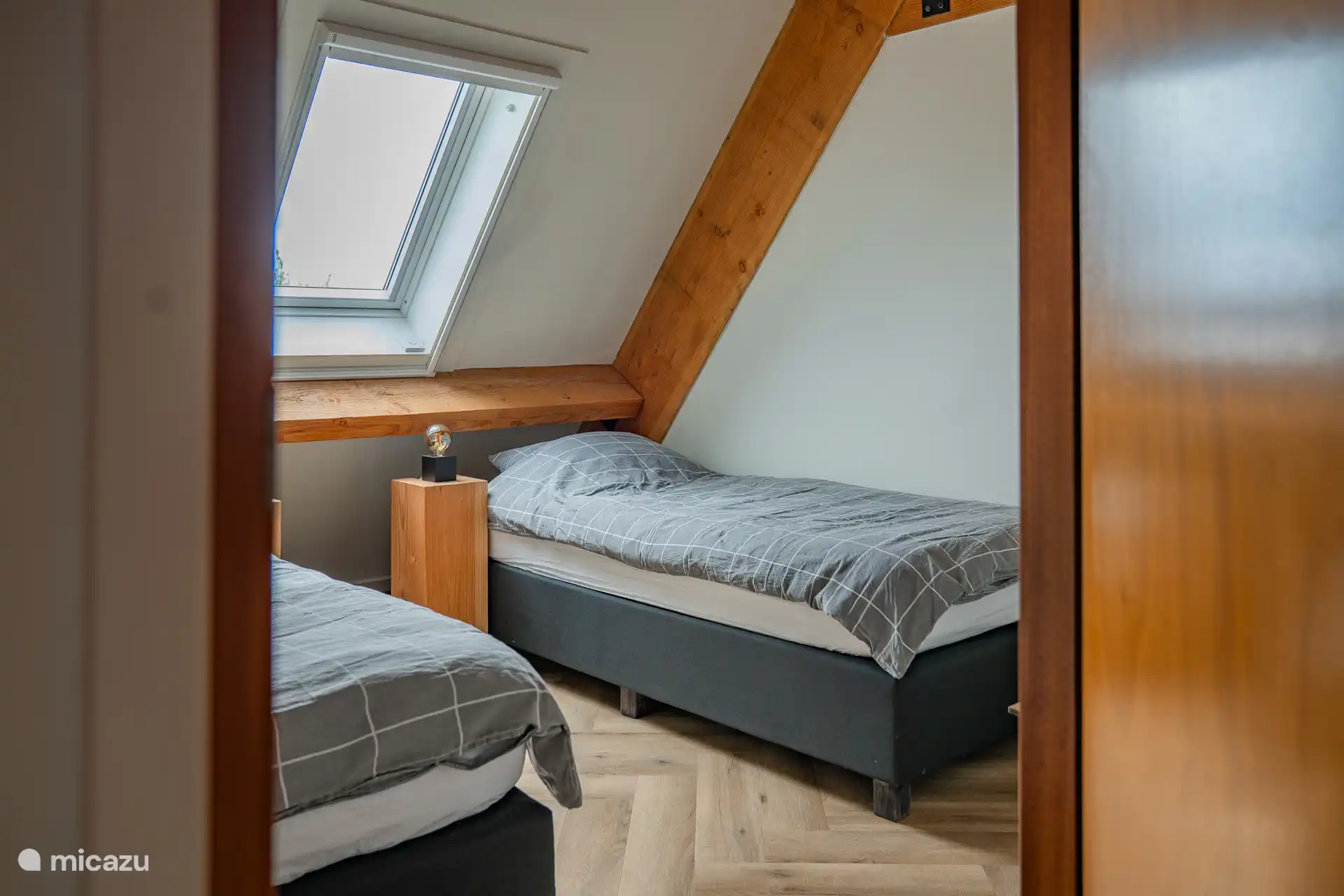 Dormitorio 3 con 2 camas individuales.