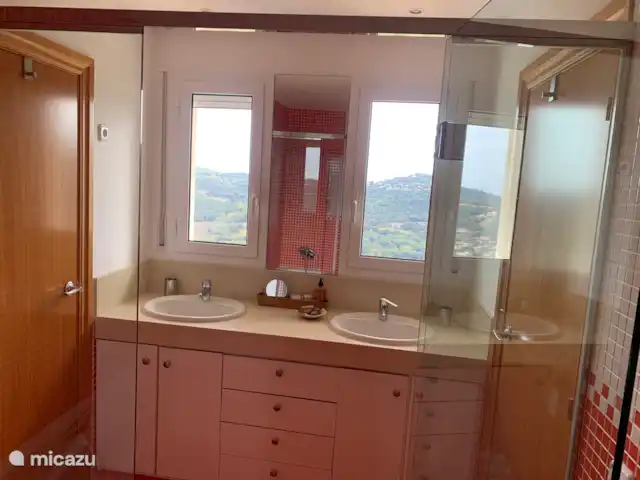 Location de Vacances Espagne, Costa Brava, Calonge, villa - Villa Valentina Salle de bain 1.