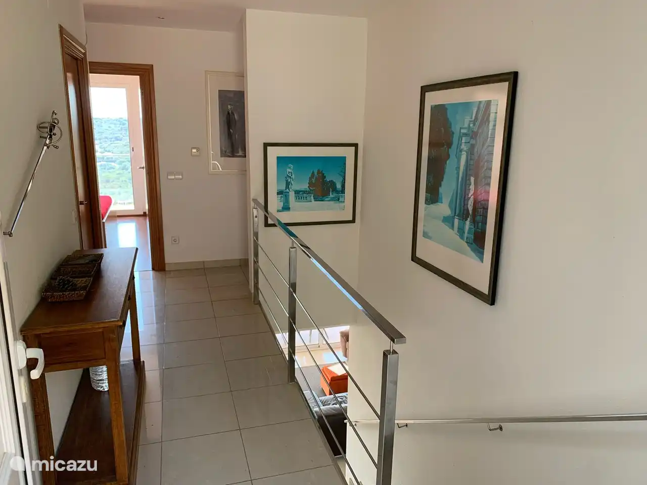 Hall entrance upstairs