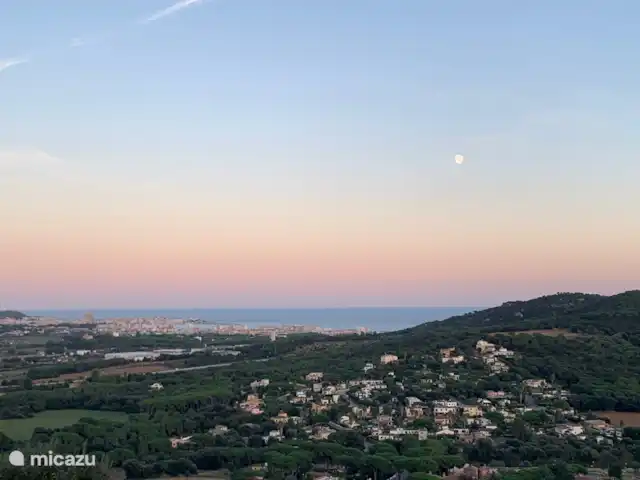 Location de Vacances Espagne, Costa Brava, Calonge, villa - Villa Valentina La lune se lève sur la mer.