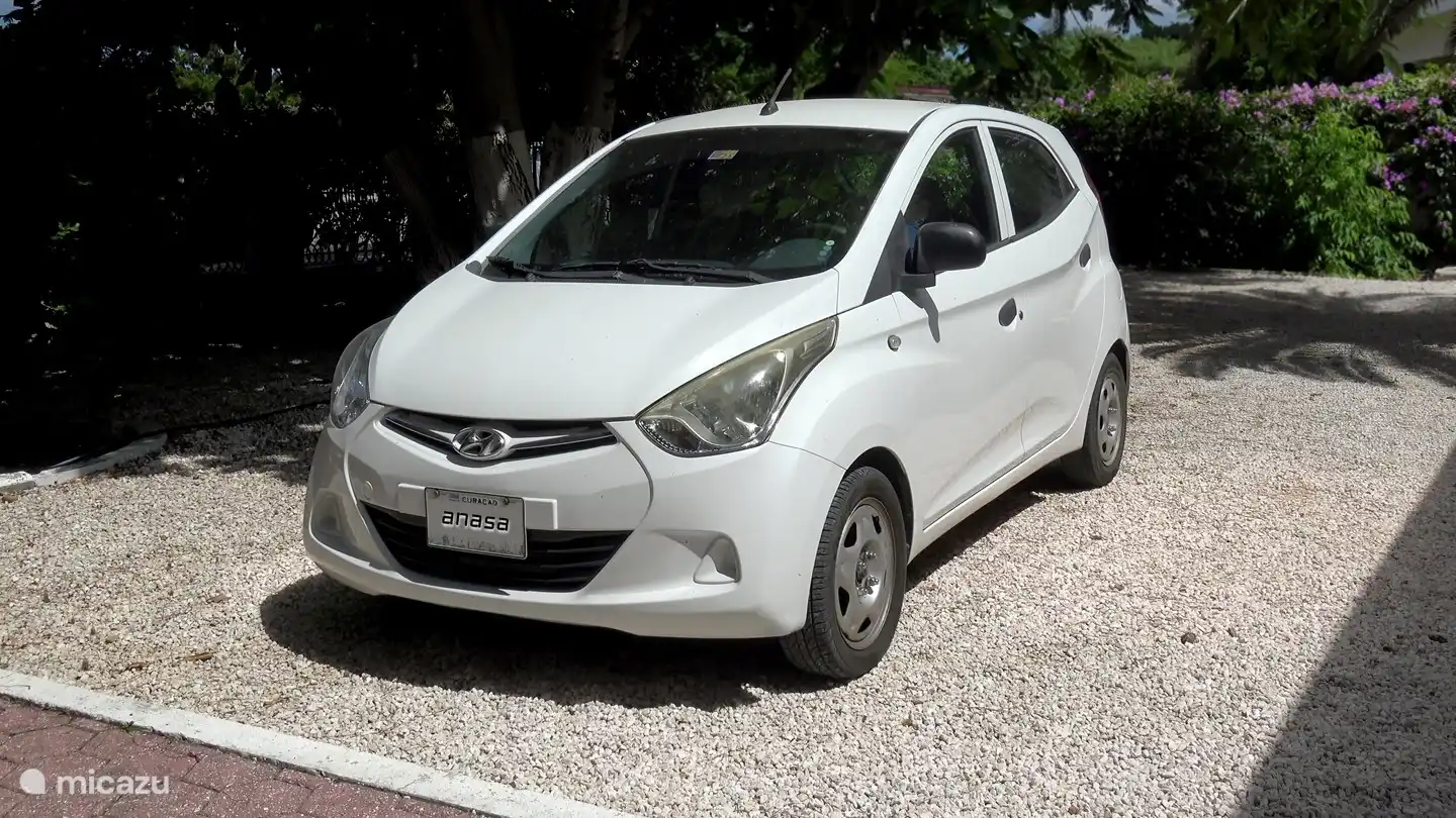 Une Hyundai EON peut également être réservée.