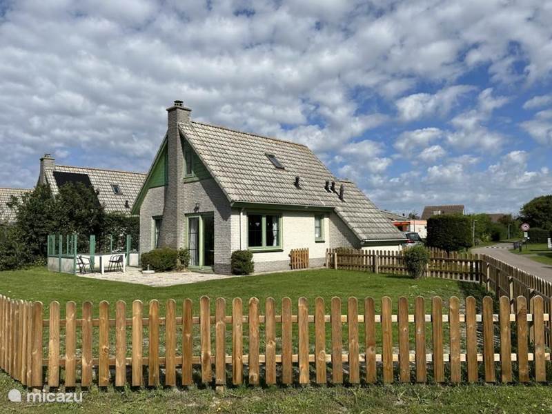 Holiday home in Netherlands, North Holland, Julianadorp at Sea Bungalow Beach pearl 110 Julianadorp aan Zee