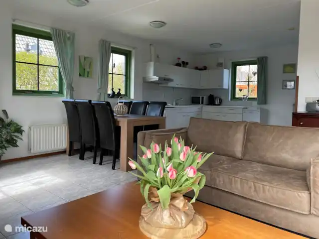 Perla de playa 110 Julianadorp aan Zee en Países Bajos, Holanda del Norte, Julianadorp aan Zee - bungaló Salón