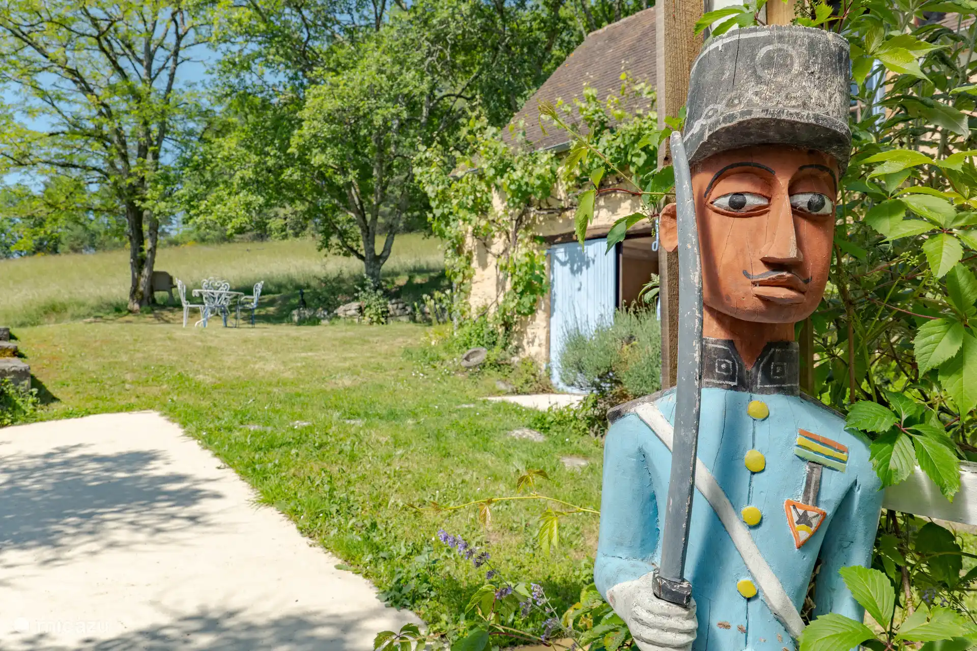 Escultura en el jardín