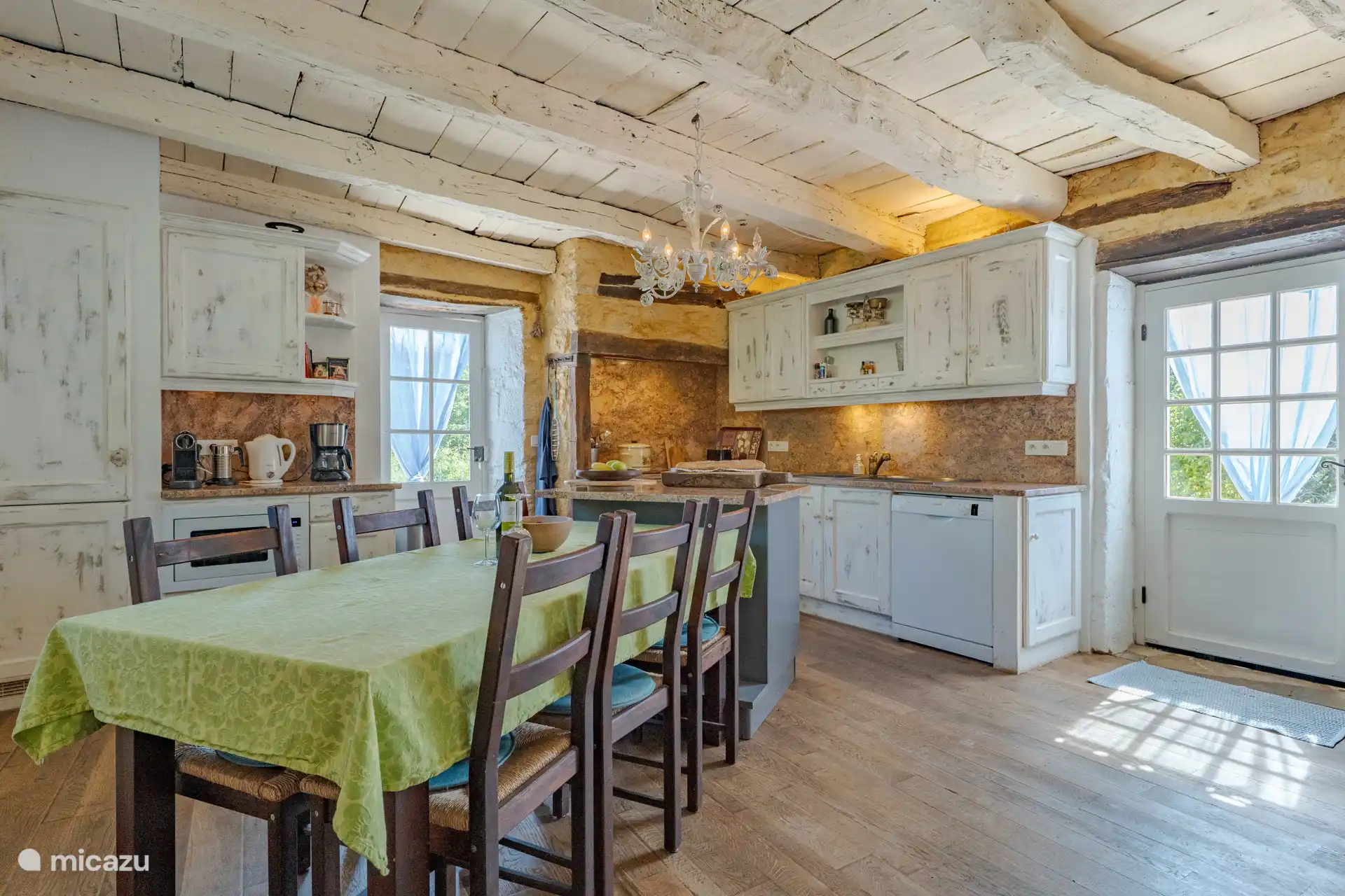 Comedor y cocina