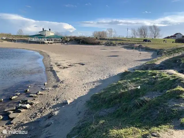 Strand Port Greve op 100 meter.
