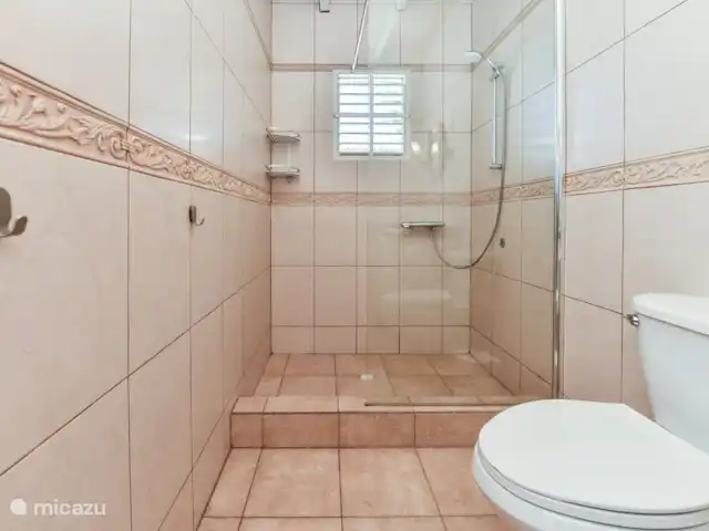 Location de Vacances Aruba, Pos Chiquito, Pos Chiquito, villa - Belle maison à 2 min de la plage salle de bain 2