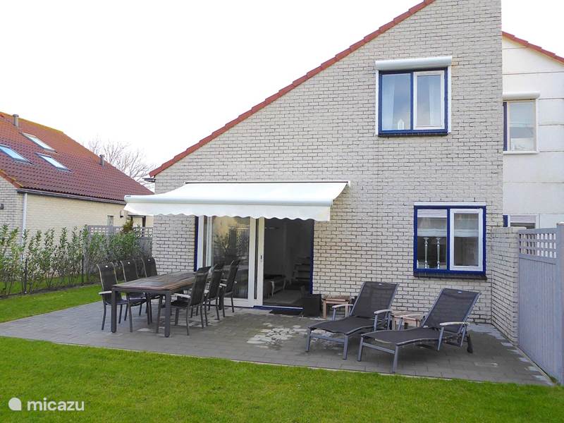 Holiday home in Netherlands, North Holland, Julianadorp at Sea Holiday house Vakantie & Zee Julianadorp