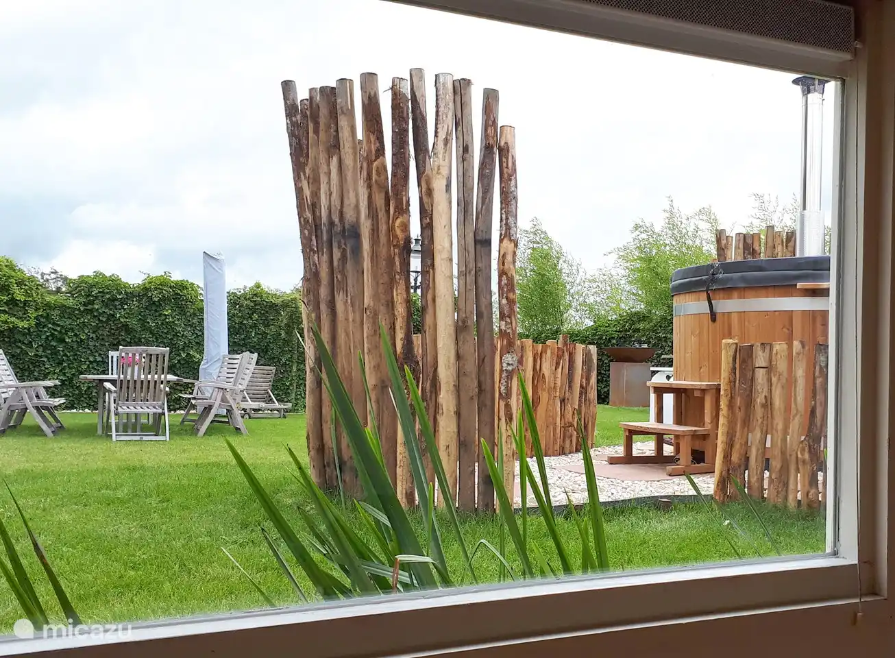 look out from the sauna boat to the hot tub