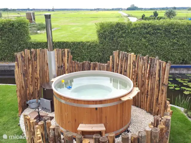 Villa Pura Vida : Profitez de la vie ! | Pays-Bas, Hollande méridionale, Oud Ade - villa vue d'en haut dans le bain à remous