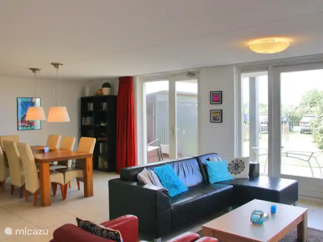 vida en la playa 1 en Países Bajos, Holanda del Norte, Callantsoog - casa vacacional sala de estar