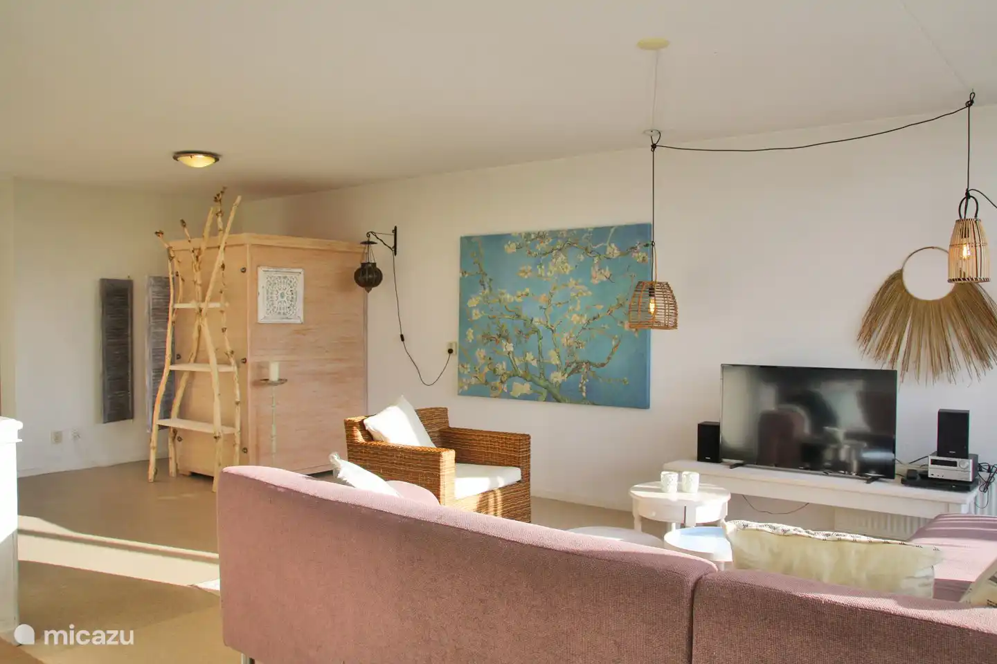 atrás queda la sauna de infrarrojos