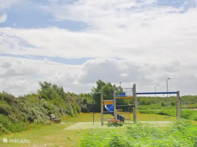 Beachlife 2 huren in Nederland, Noord-Holland, Callantsoog - vakantiehuis speeltuintje bij strandleven in de buurt