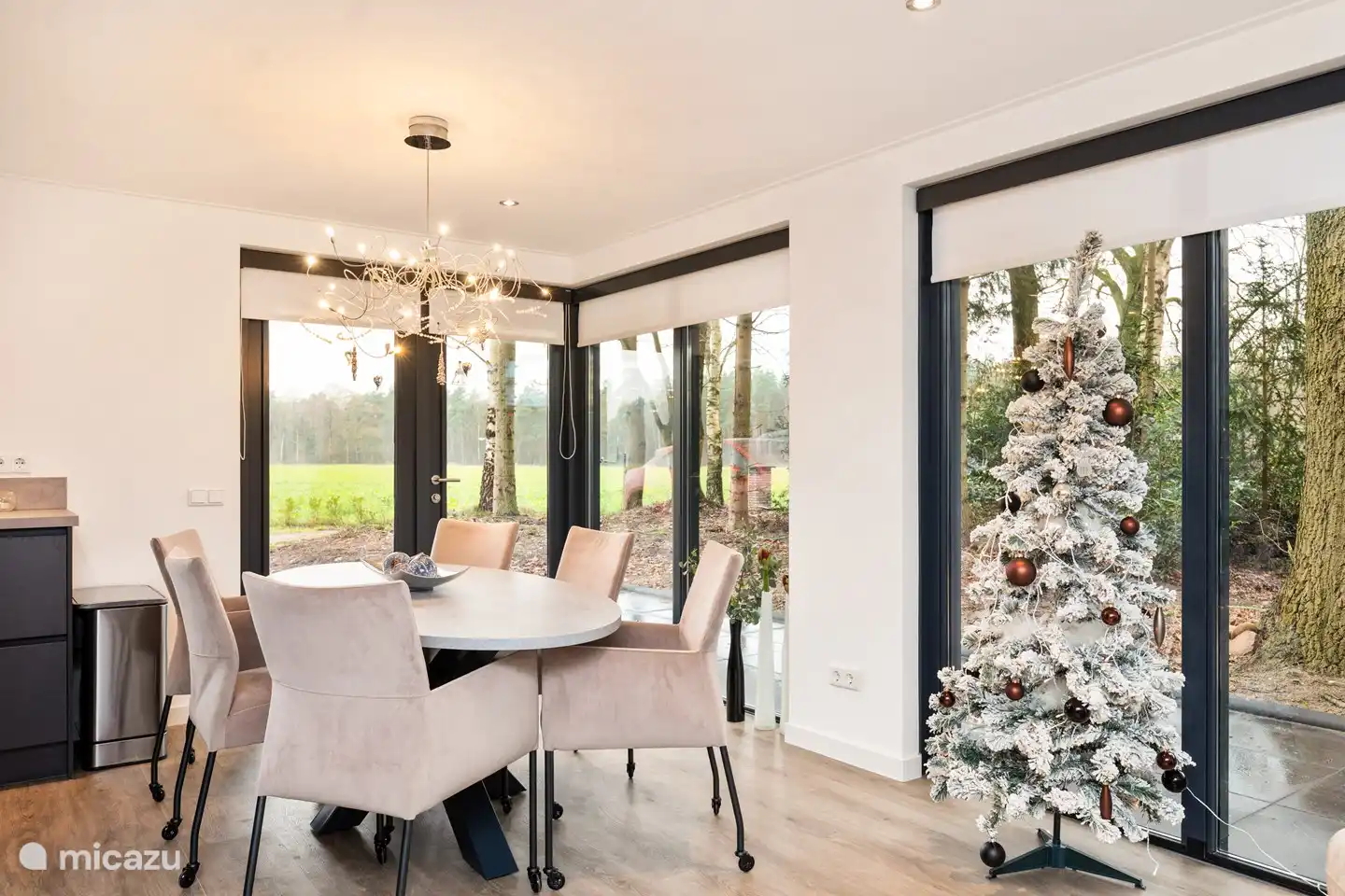 Weihnachtsdekorationen