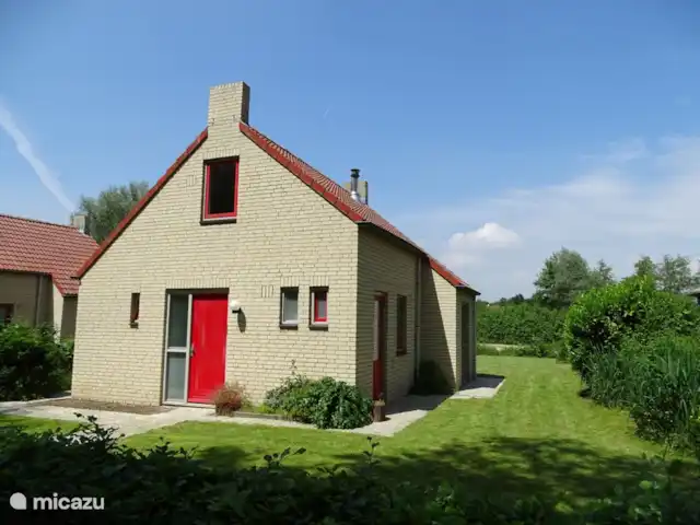 Vista despejada de la playa y del agua para nadar  en Países Bajos, Güeldres, Ewijk - casa vacacional