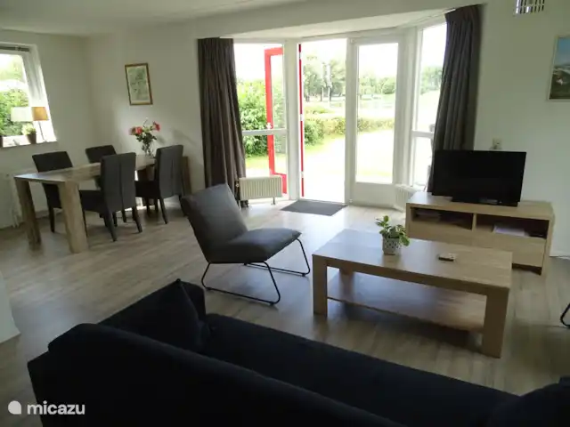 Vista despejada de la playa y del agua para nadar  en Países Bajos, Güeldres, Ewijk - casa vacacional
