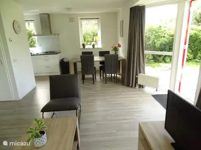 Vista despejada de la playa y del agua para nadar  en Países Bajos, Güeldres, Ewijk - casa vacacional