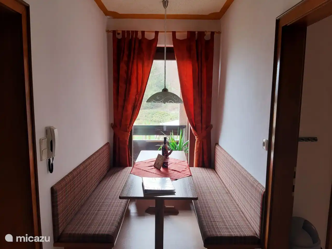 Separater gemütlicher Essbereich