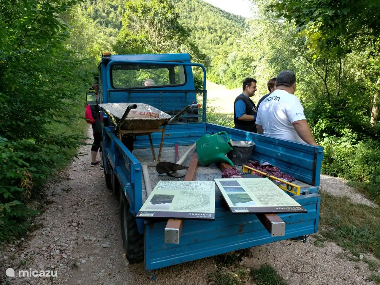 Een oude pelgrimsweg wordt in ere hersteld door waaraan gewerkt wordt door een  groep vrijwilligers van Campodiegoli. Sentiero Storico di Campodiegoli e San Cassiano. Op Google Maps is er merkpunt te vinden