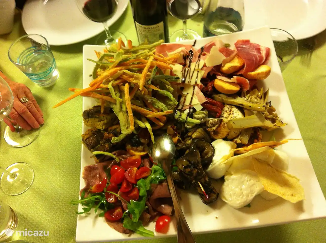 Uit eten gaan is altijd verrassend en betaalbaar.