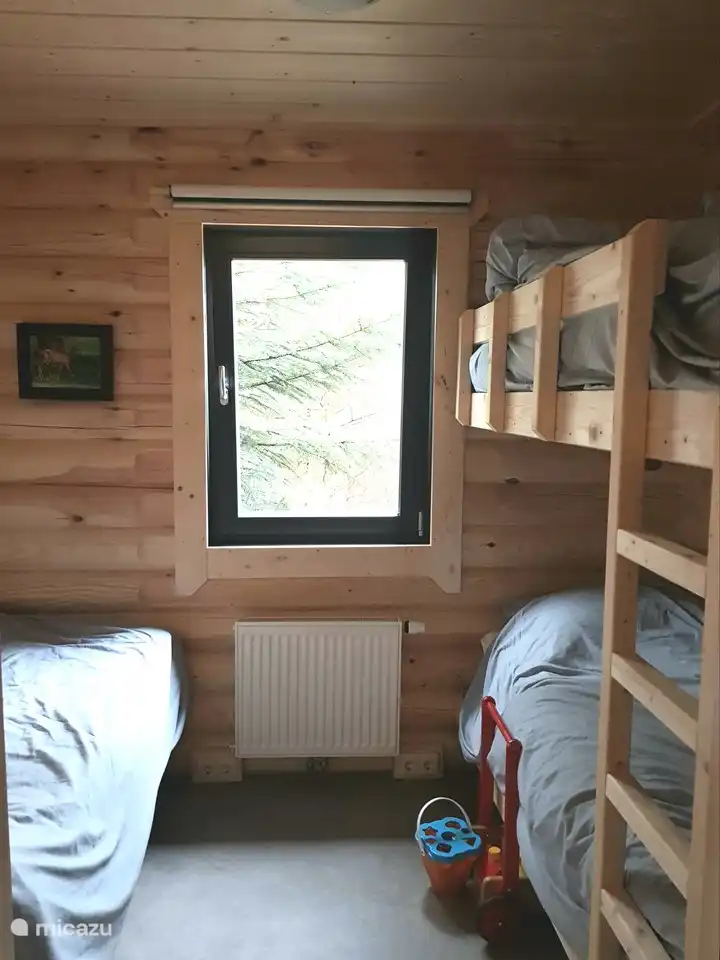 Schlafzimmer mit 3 Schlafplätzen
