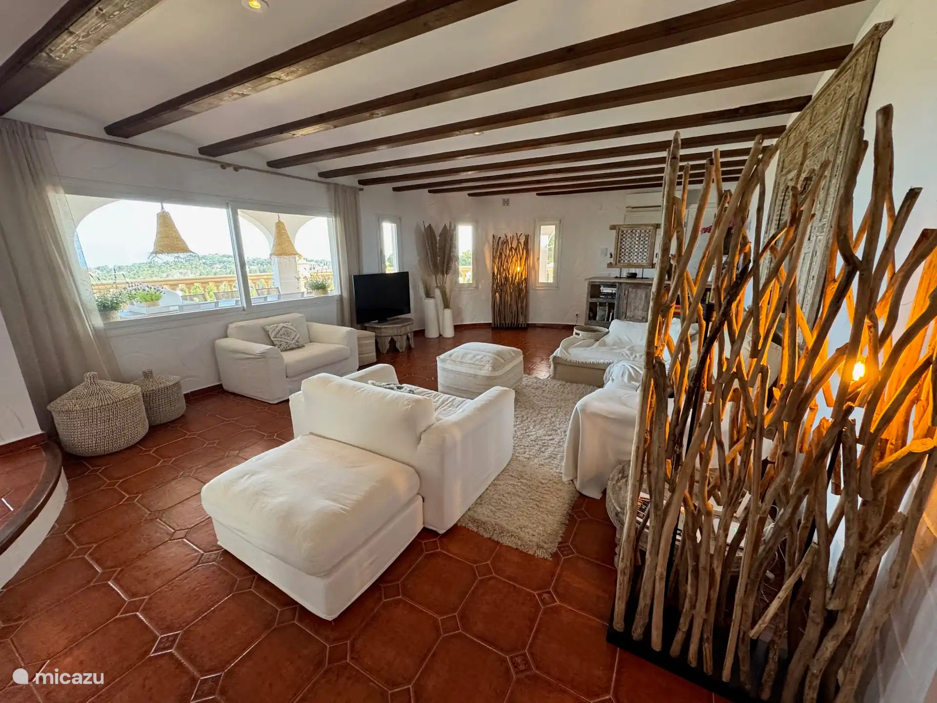 Spacious and attractive living room