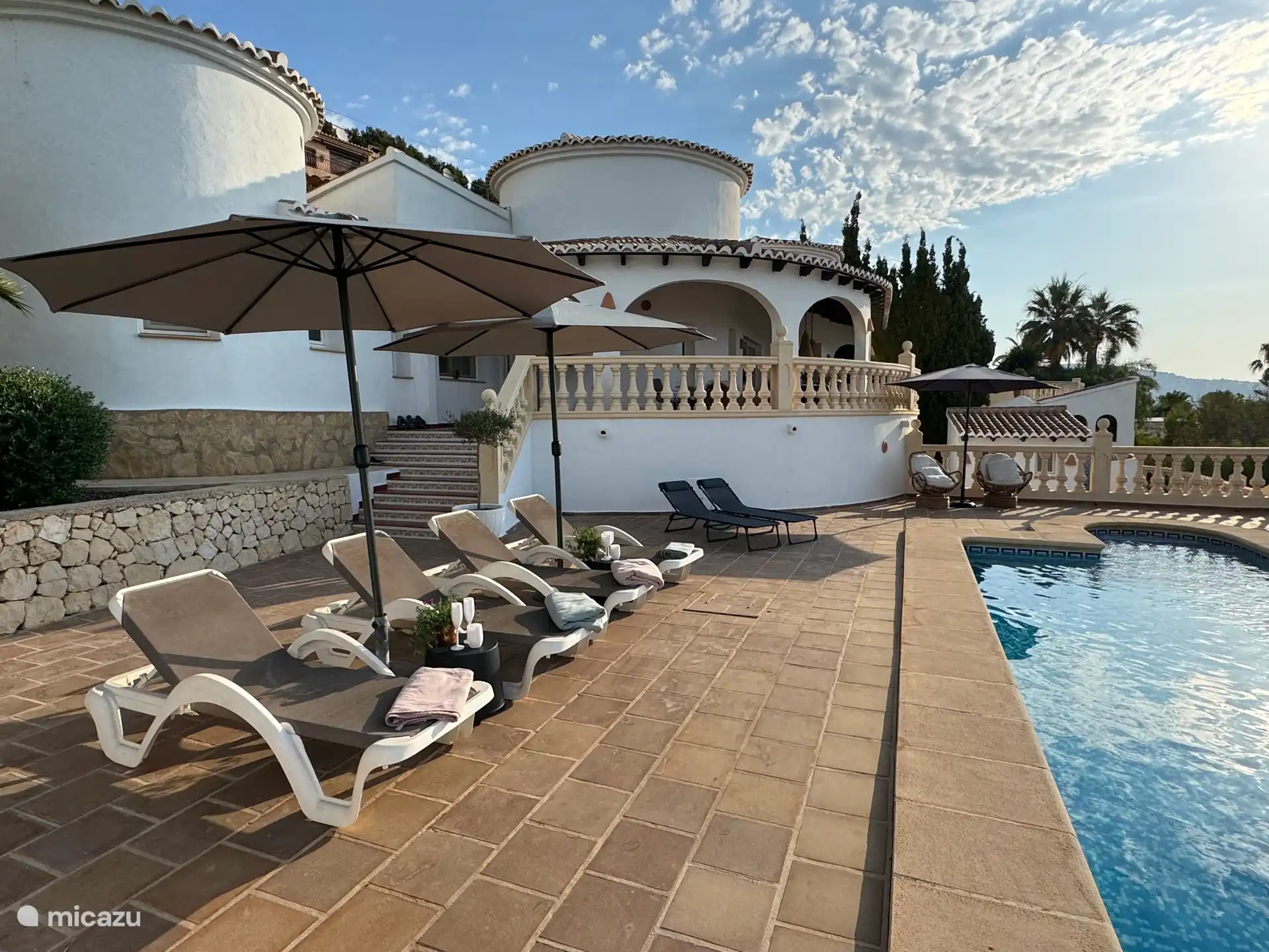 Terrace and swimming pool