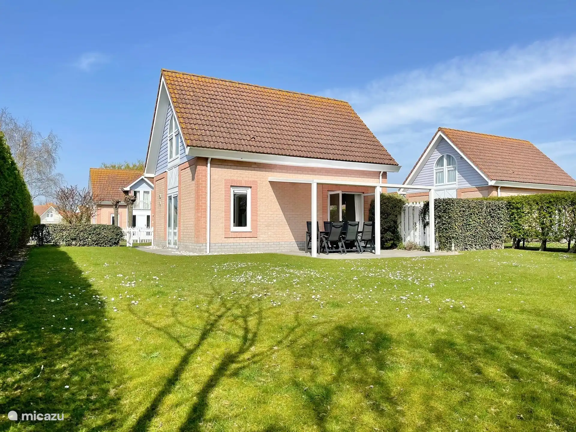 Tuin met fijne veranda