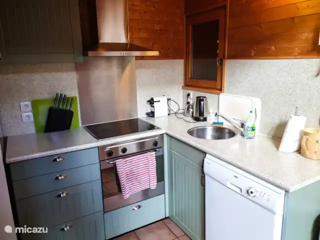 La Sittelle - été comme hiver | France, Haute-Savoie, Verchaix - chalet cuisine