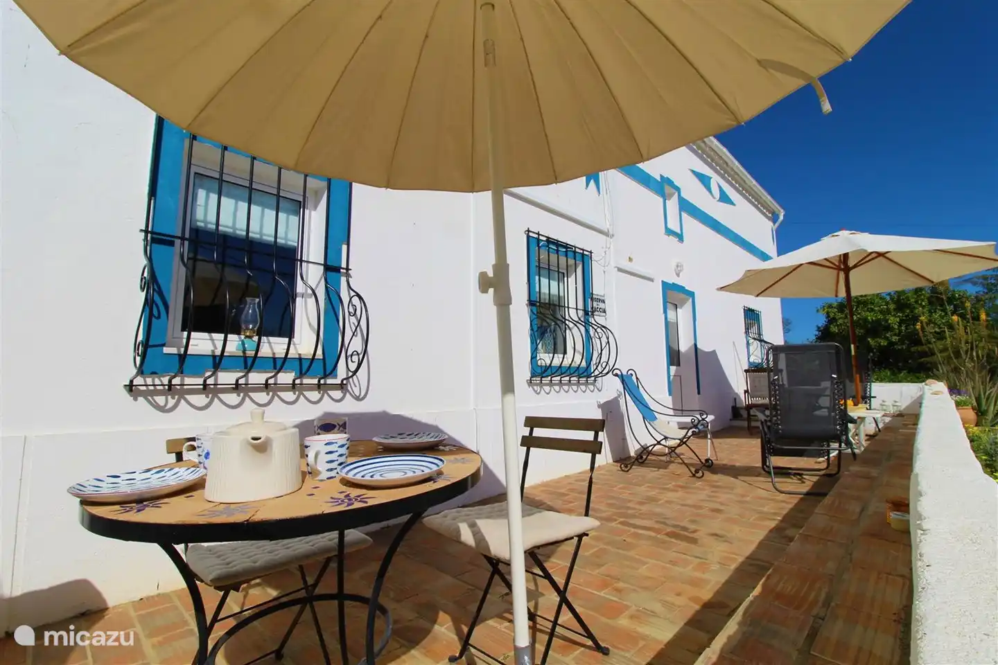 Terrasse vor dem Haus