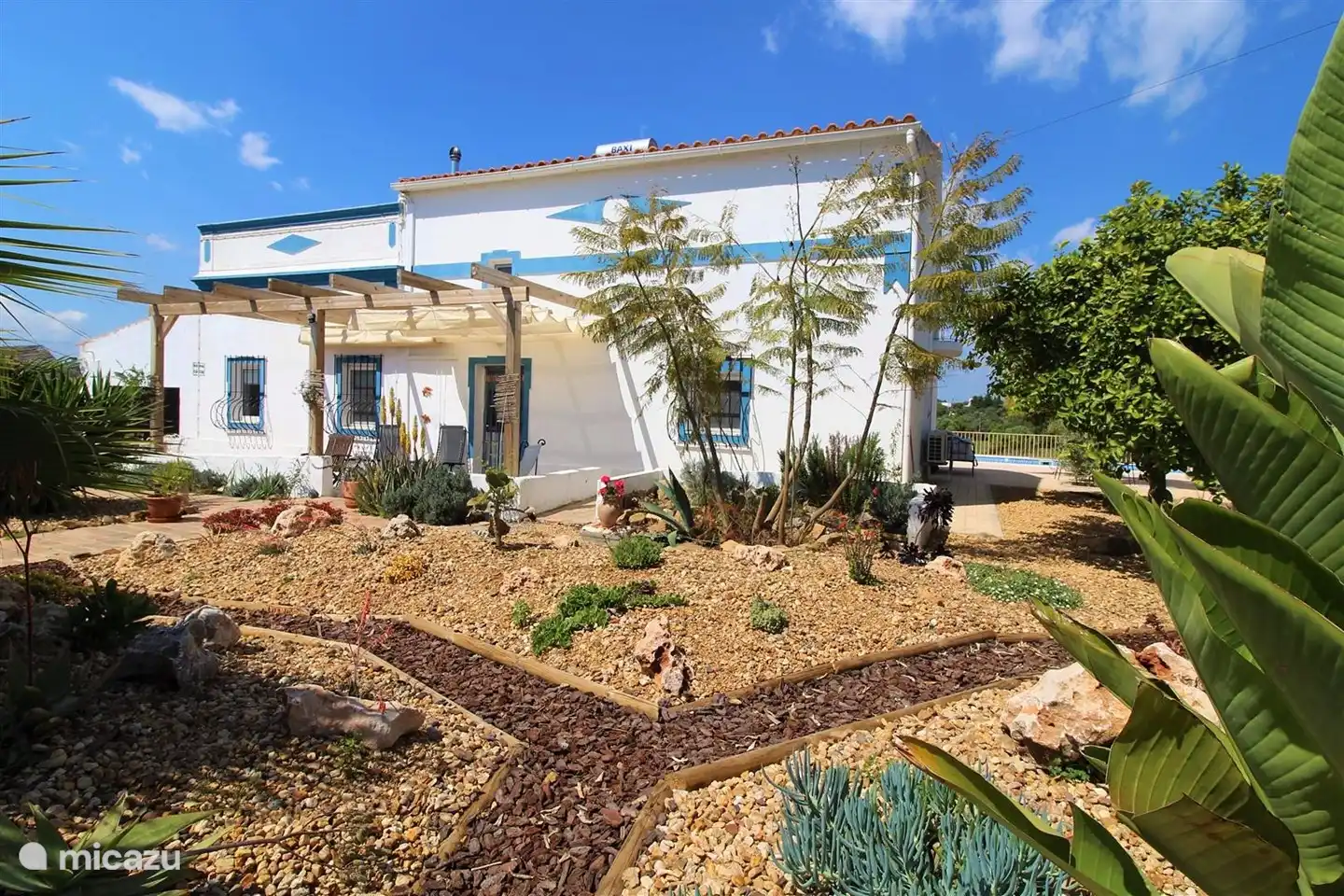 Casinha Formosa in Portugal, Algarve, Moncarapacho - Villa