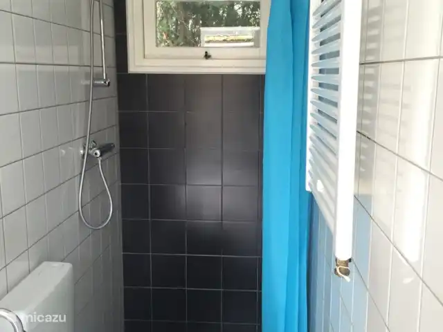 Pequeña casa Bergen NH en Países Bajos, Holanda del Norte, Warmenhuizen - chalet Baño