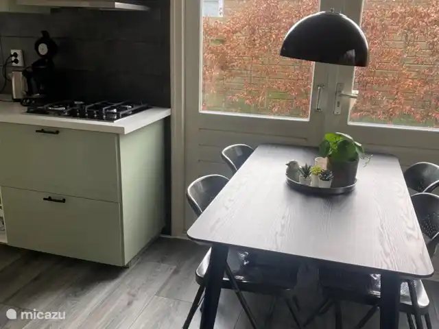 Pequeña casa Bergen NH en Países Bajos, Holanda del Norte, Warmenhuizen - chalet salón-cocina