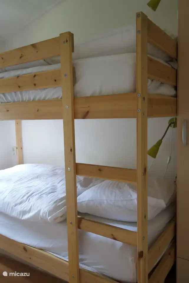 Habitación para 2 personas con litera (2x90cm)