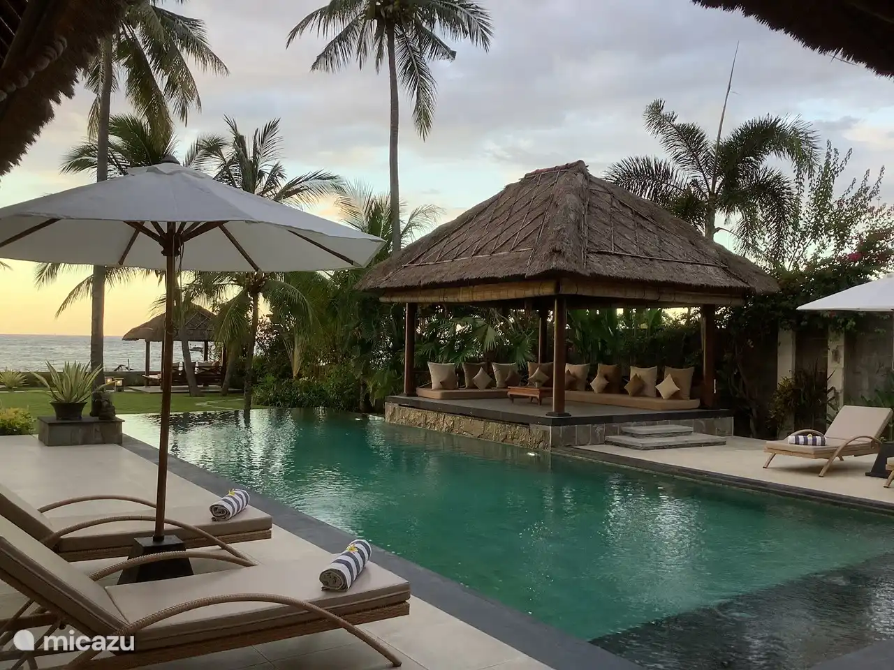 Blick vom Kücheneingang