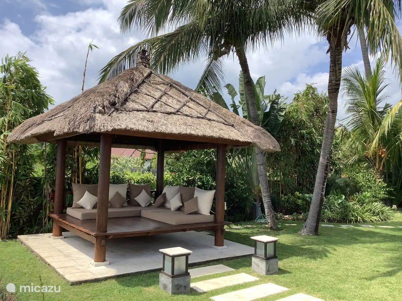 Kleiner Pavillon am Strand