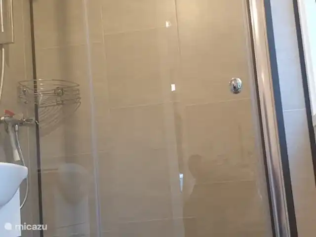 L'écureuil | Pays-Bas, Gueldre, Wells - chalet douche 90x120 salle de bain neuve de 2022