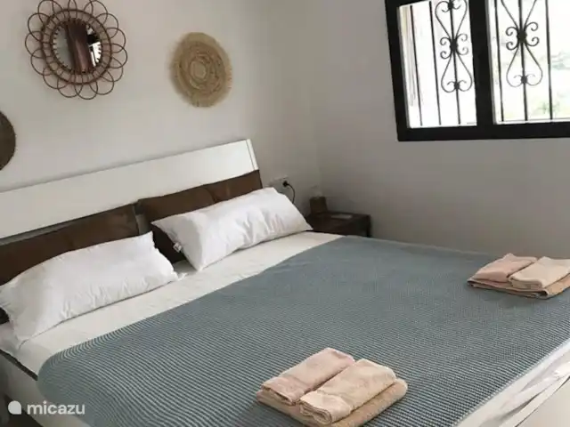 Appartement Cala Llonga 2 huren in Spanje, Ibiza, Cala Llonga - appartement Slaapkamer 1, zeezicht + balkon