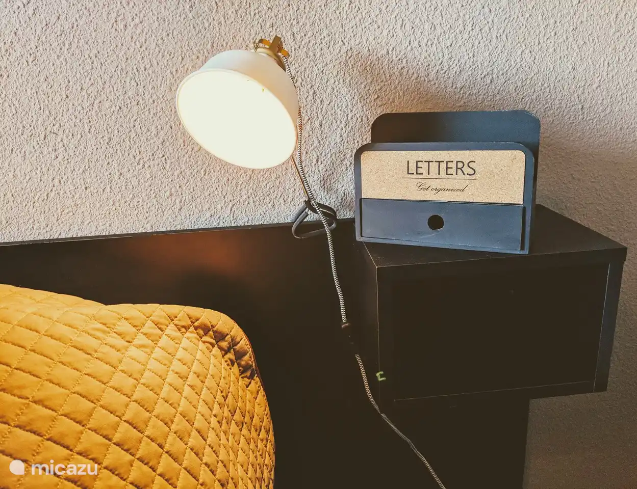 Nachtlichter am Bett